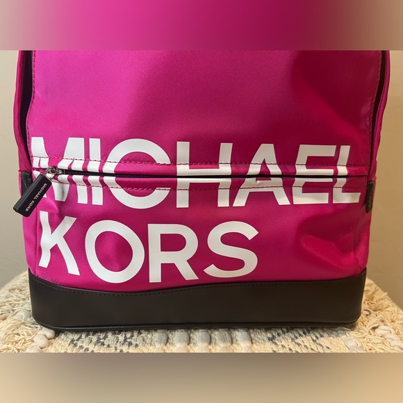 Authentic Nwt Michael Kors Wild Berry Large Sports Back Pack Bag - Picture 8 of 16